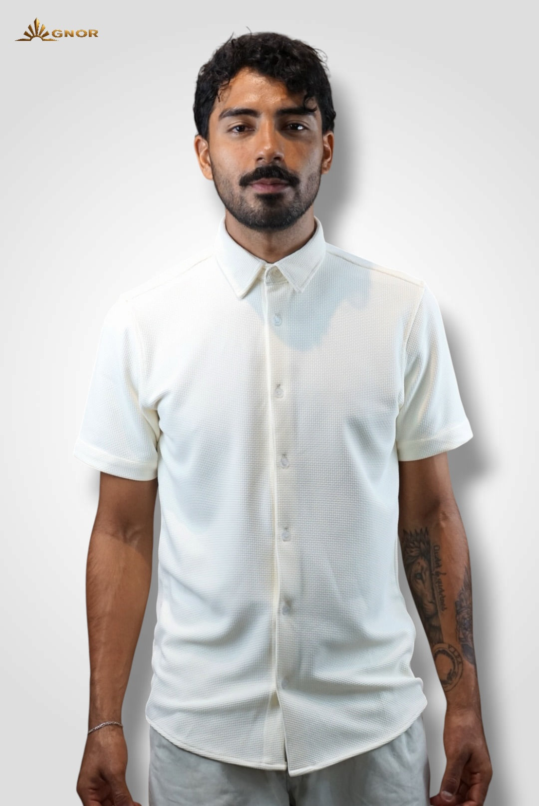 Playera cuello polo tipo camisa Agnor para caballero Hueso premium Mod. HAg41
