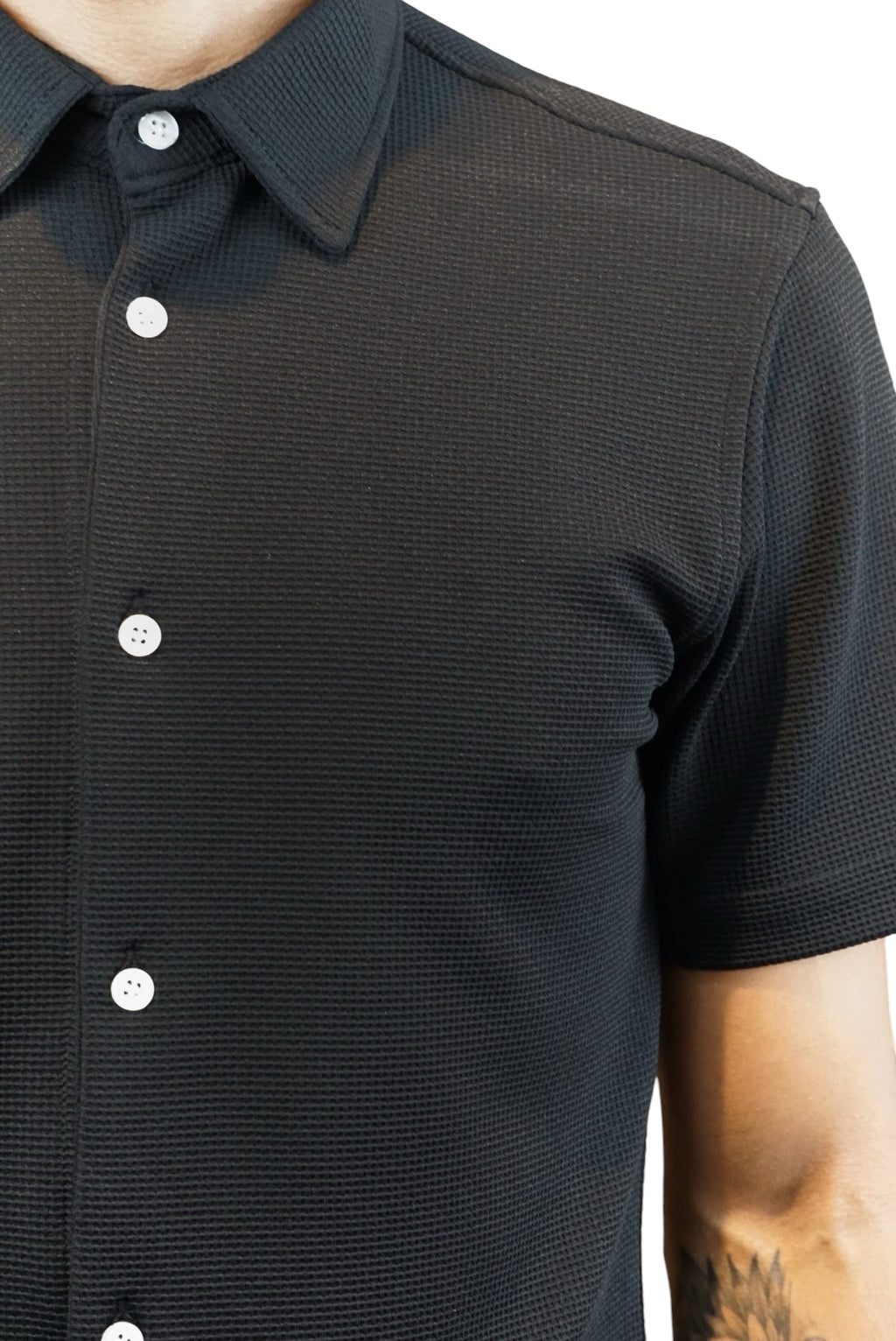 Playera cuello polo tipo camisa Agnor para caballero Negro premium Mod. HAg41